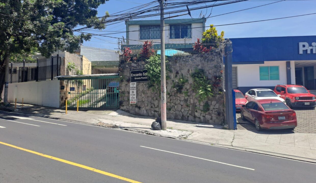 31736f49-49f9-4b10-b6b5-ff4bd954f561