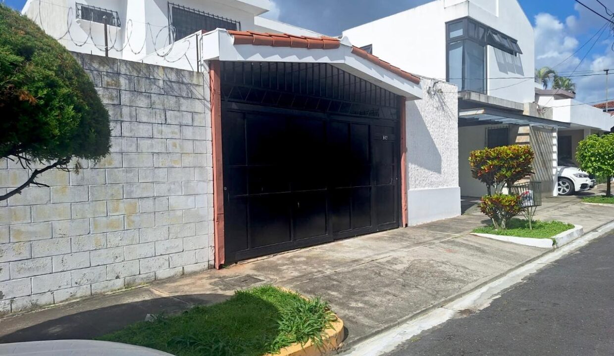 9296ec45-eba3-4508-8b06-01c1ffbaeac2