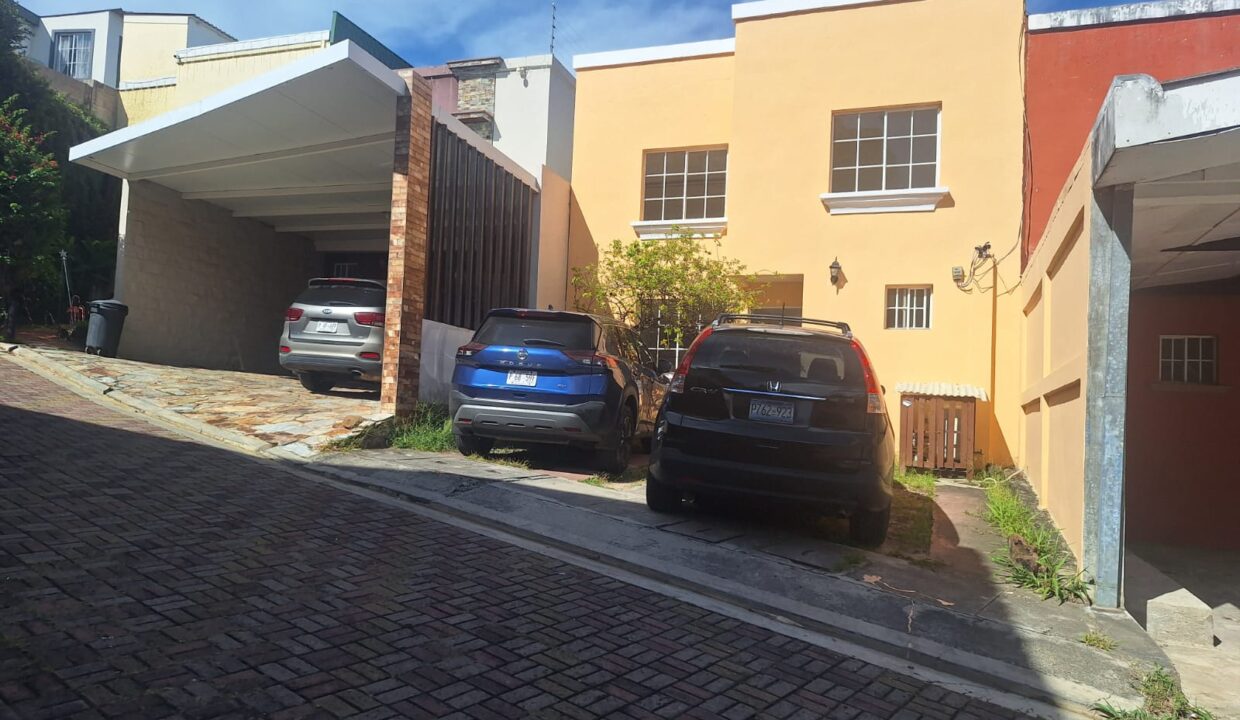 WhatsApp Image 2025-12-17 at 4.40.15 PM (1)