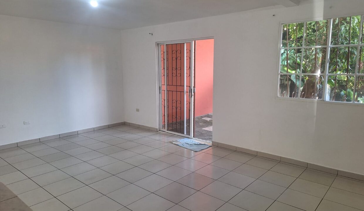 WhatsApp Image 2025-12-17 at 4.40.36 PM (1)